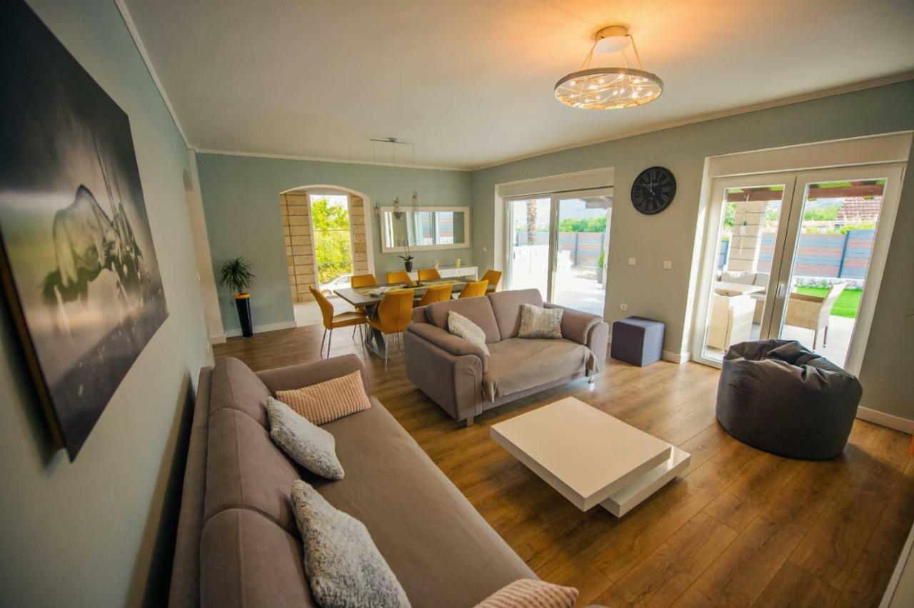 Villa Vida Zmijavci ภายนอก รูปภาพ